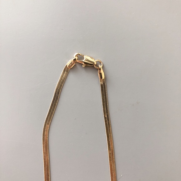 Like new 18k gold filled necklace 3mm Herringbone Necklace 18” like new - Picture 4 of 7